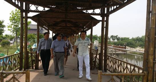 金蒙新材料胡尊奎董事長(cháng)陪同客戶(hù)暢游臨沭